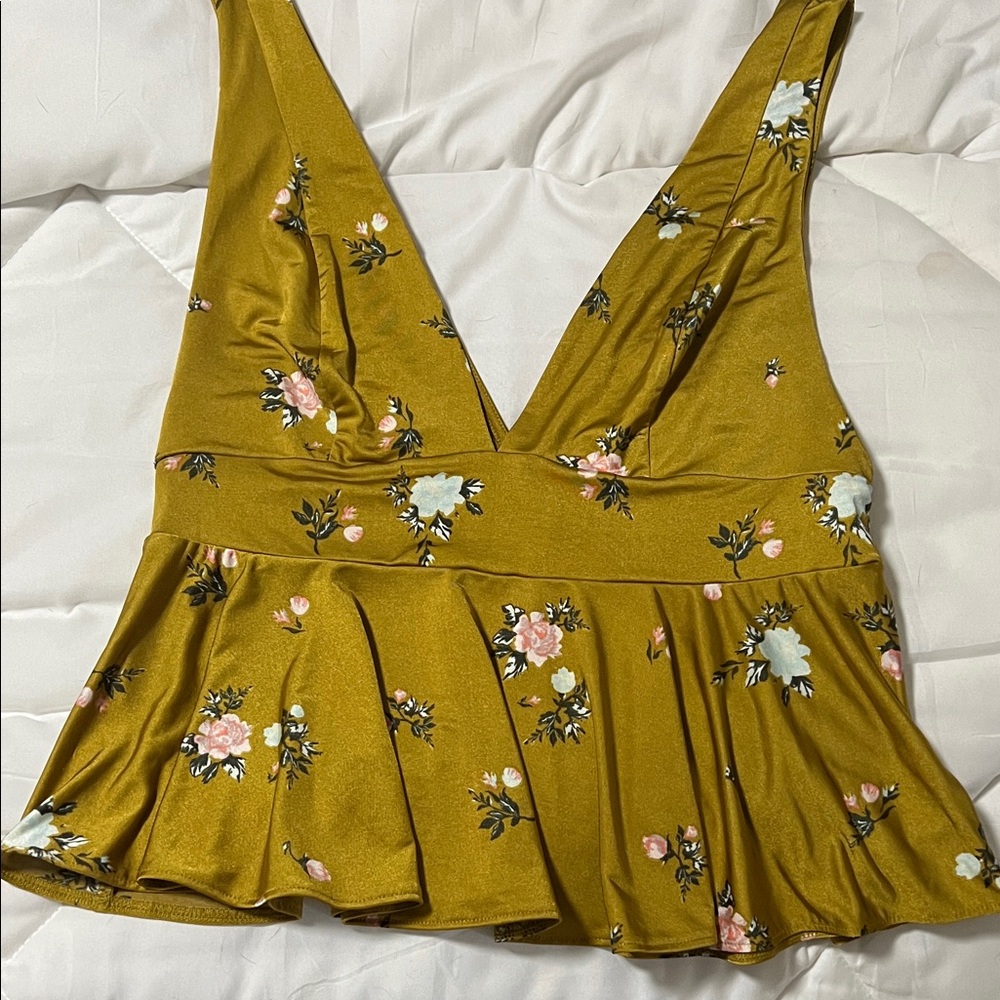 TWO Urban Outfitters Multicolor Tops - size Large - Picture 7 of 12
